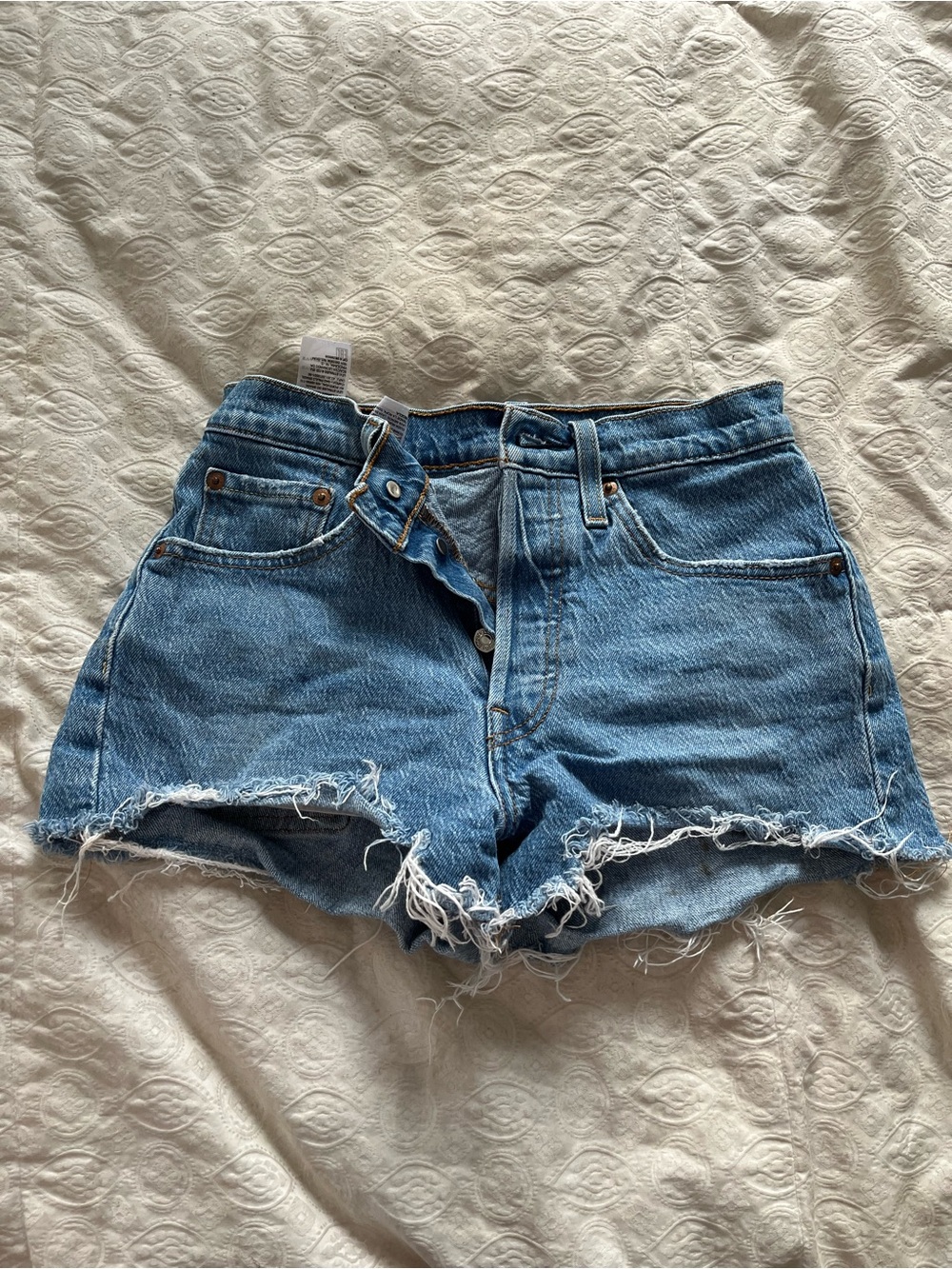 Levi’s Denim Frayed High-Waist Women's Shorts - Blue size 24 fly button